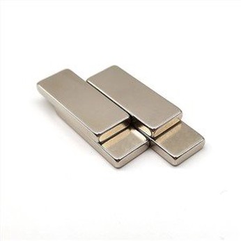 Lokaðu fyrir AlNiCo segul